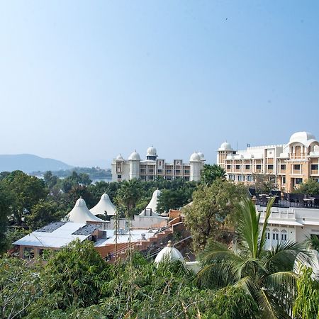 Oyo 156 Hotel Lake Haveli Udaipur Exterior photo